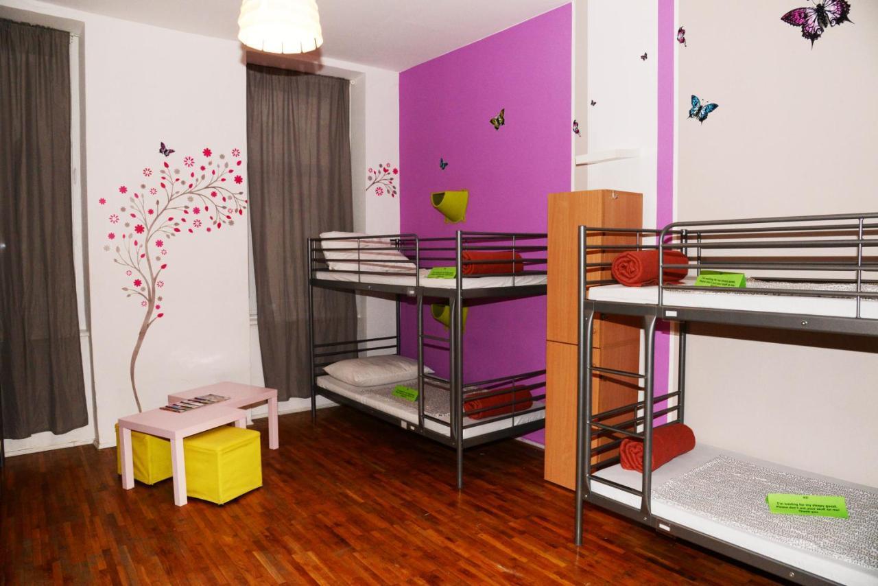Budapest Party Hostel At Udvarom Exterior photo